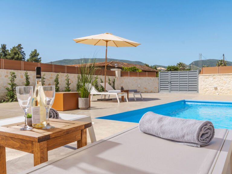 Villa Aqua